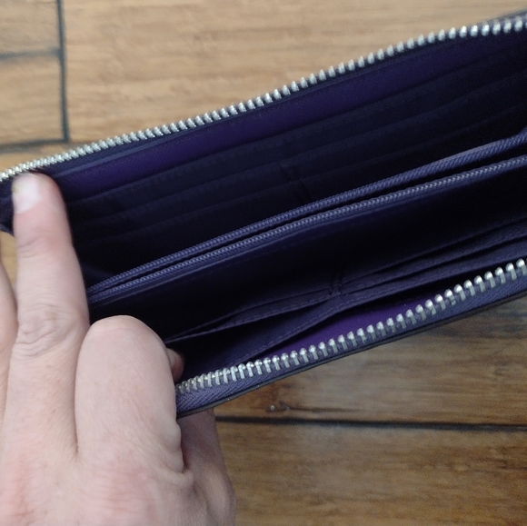 Coach wallet - Picture 2 of 2